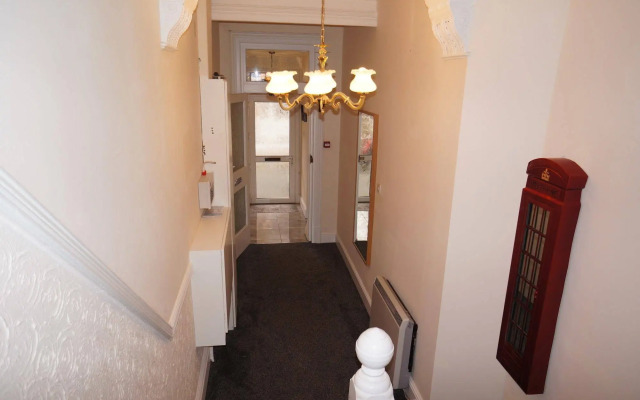 Shores Holiday Apartments