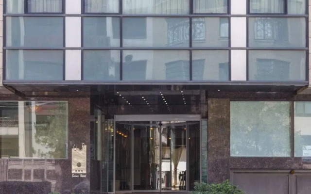 Saina Hotel