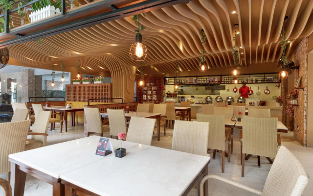 Kuta Angel Hotel Luxurious Living