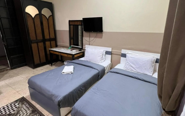 One Season Hostel