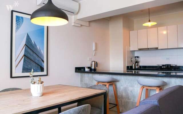 w Outstanding 2BR Duplex With AC in San Isidro