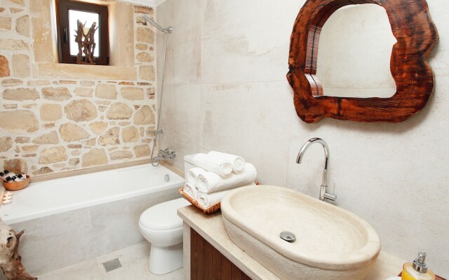 Villa with private pool near the beach