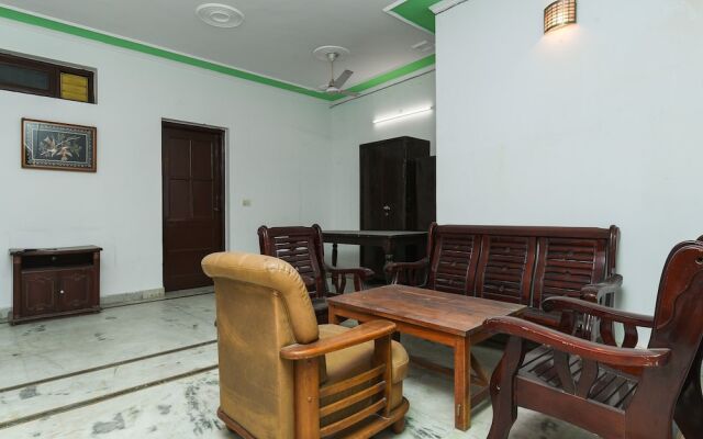 OYO 15625 Royal logix