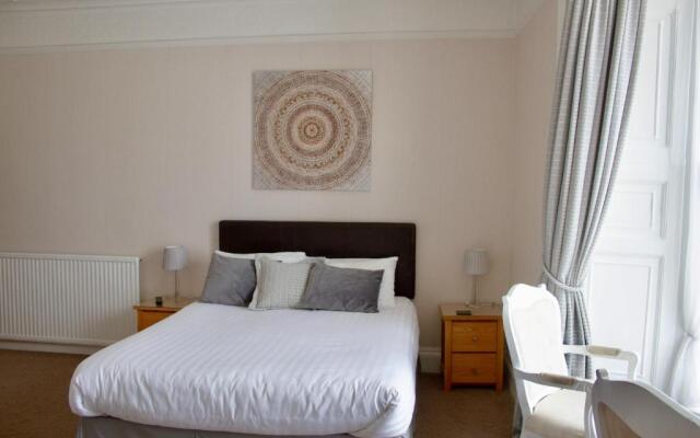 Helmsman Guesthouse