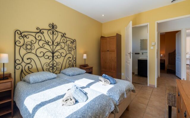 Villa in Montbrun With Pool and Mountain Views