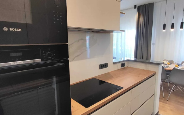 Bright and Spacious Stay With Private Parking in Crikvenica