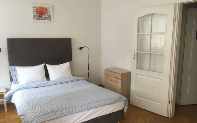 Design City Old Town - Celna Apartment