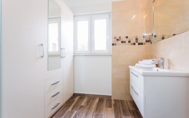 Holiday House Klaric