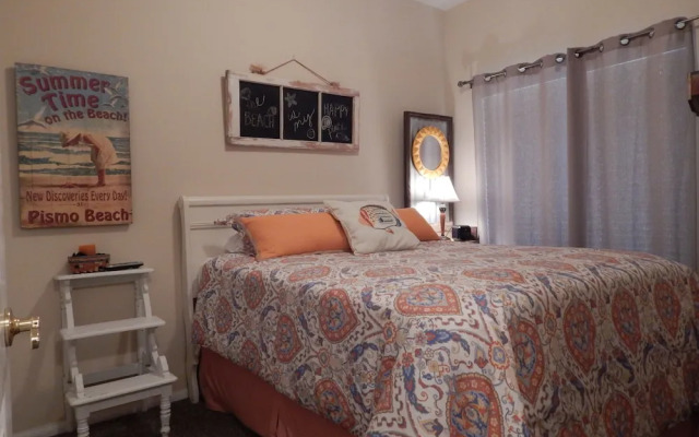 210 Casa Bella 2 Bedroom Condo by Redawning