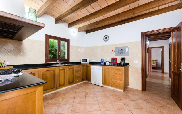 Sa Resclosa - Villa With Private Pool In Buger