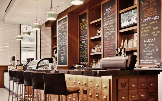The Chicago Hotel Collection Magnificent Mile Hotel & Suites 