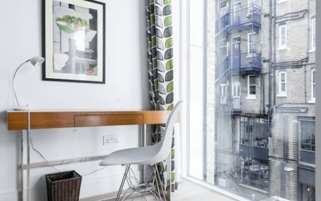 Funky Modern 1 bed in Trendy Clerkenwell W/balcony