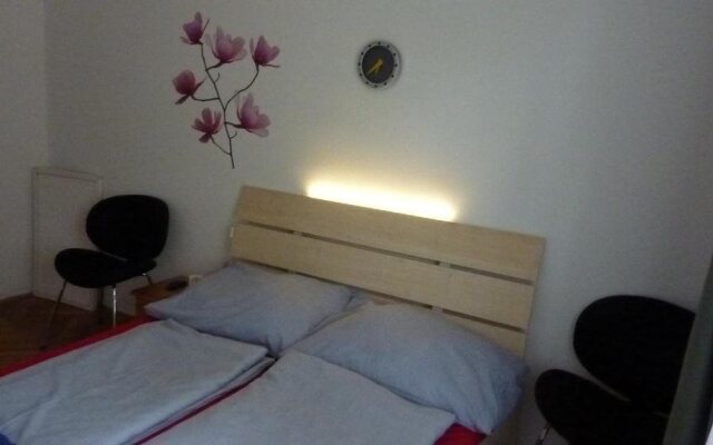 Plaza Hostel