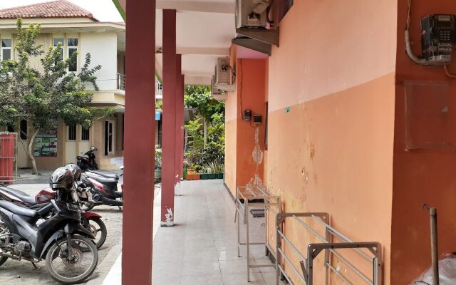 Oyo 2037 Kost Oteng Syariah