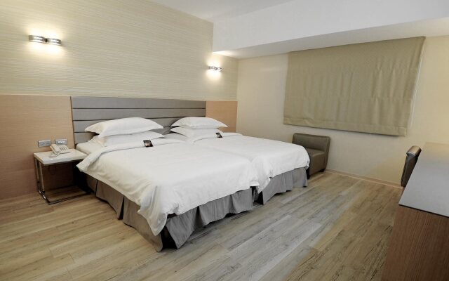 The Riverside Hotel Esthetics