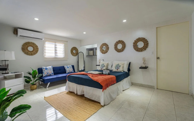 Love and Peace Vacation Rental Aruba