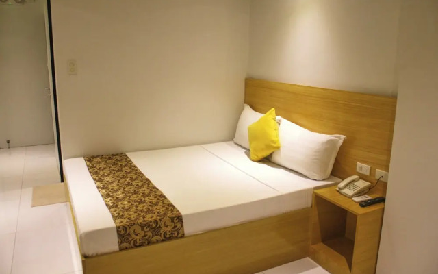 LuxeLite Suites Pasay