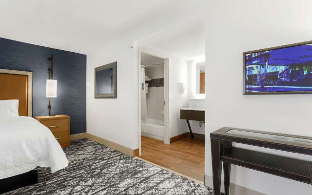 Hampton Inn & Suites Austin Downtown