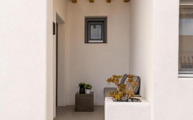Lemon Suites Santorini