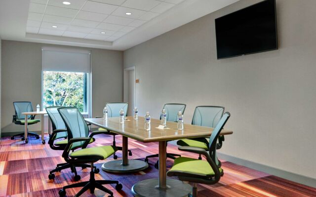 Home2 Suites by Hilton Largo