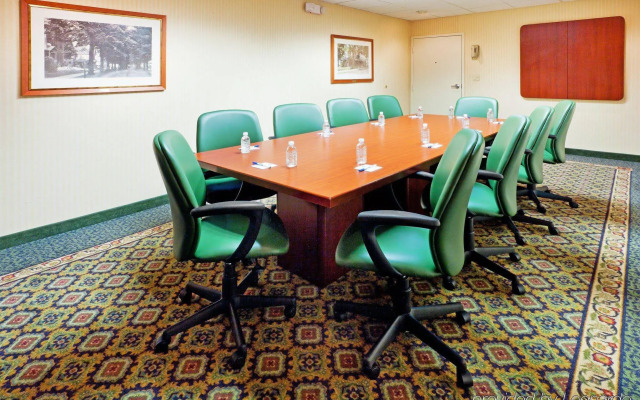 Holiday Inn Express Southington by IHG