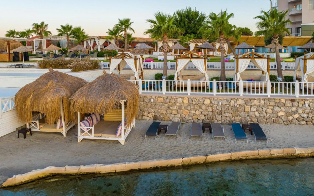 Design Plus Seya Beach Hotel