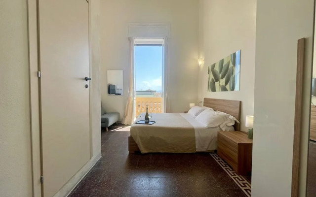 Onlyrooms V - Central & Train Station