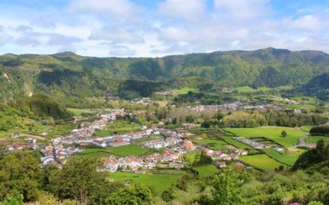 House With 2 Bedrooms in Furnas, With Wonderful Mountain View, Furnished Balcony and Wifi