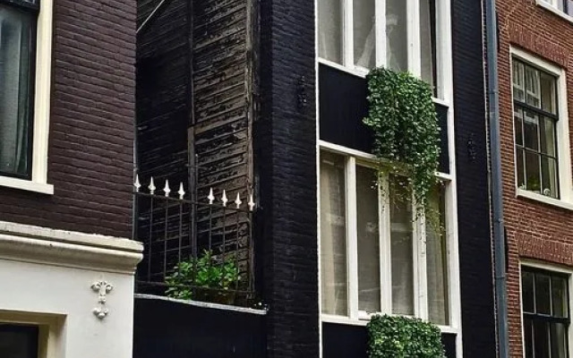 19th century storehouse in the Jordaan