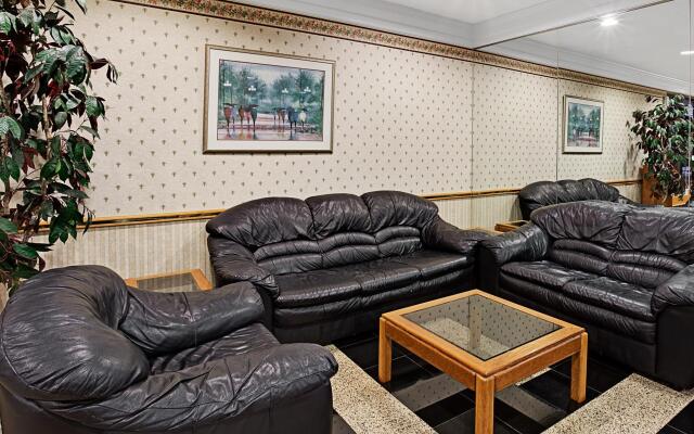 Motel 6 Libertyville, IL