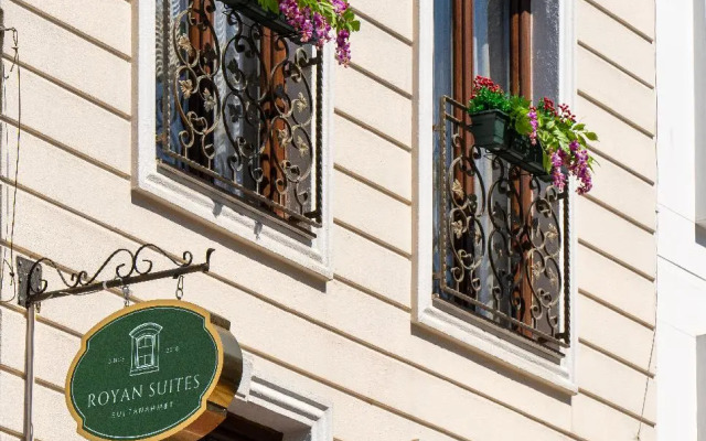 Royan Suites