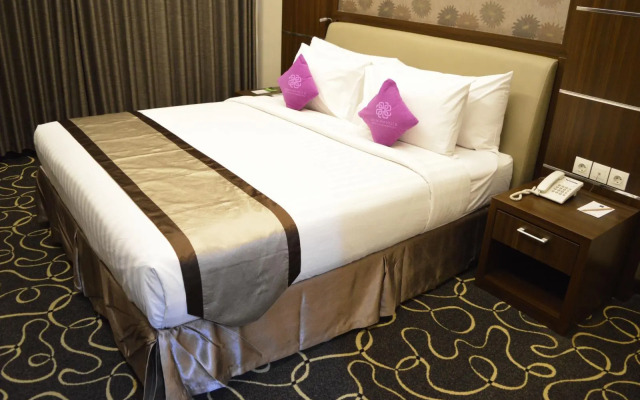 Adhiwangsa Hotel & Convention Hall