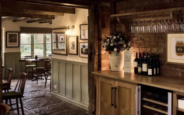 The Bat & Ball Inn