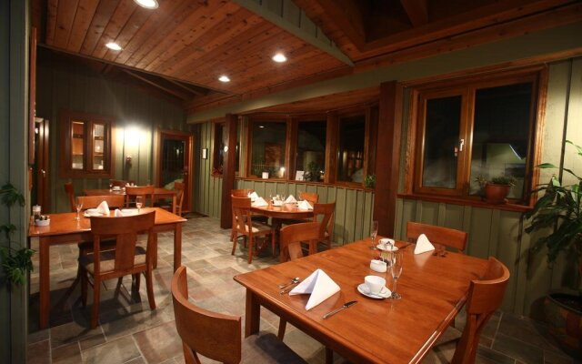 Whistler Alpine Chalet Retreat & Wellness