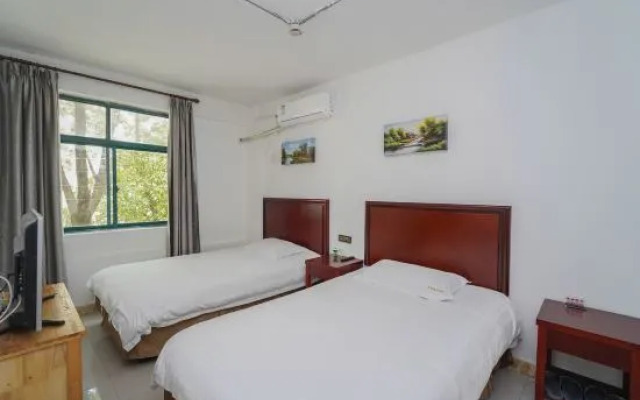 Lingshan Hotel