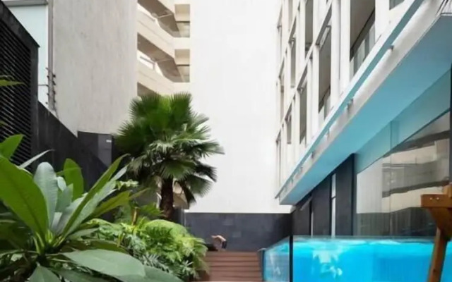 Modern Condesa Getaway w Terrace & Pool