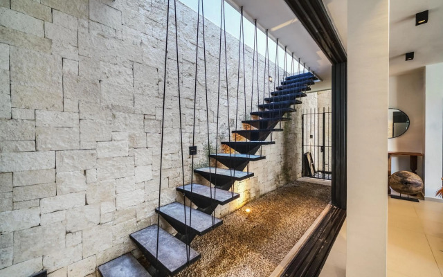 Modern 2BDR with Private Pool, Freestanding Bathtub and Views