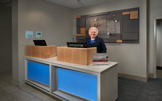 Holiday Inn Express & Suites Oxford by IHG