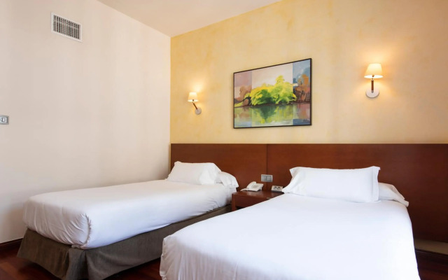 Maroa Hotel