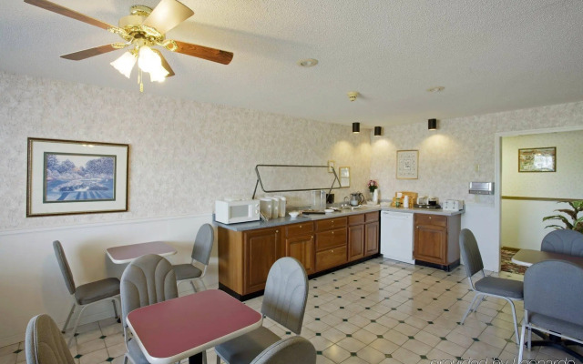 Americas Best Value Inn Holts Summit/Jefferson City