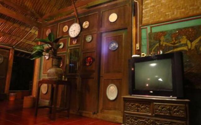 Rumah Limasan Jawa Homestay