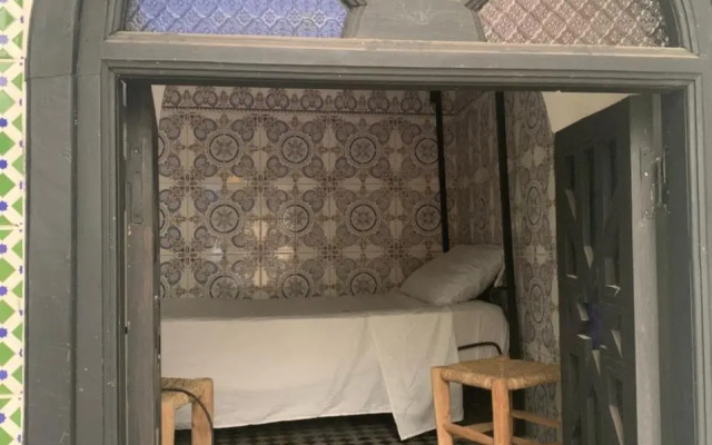 Hostel BE 20