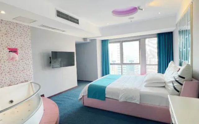 Beiai Hotel (Chongqing Daping Longhu Times Tianjie)