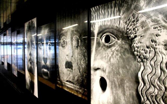 Metro Art Suite Napoli