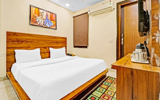 OYO 45940 Grand Imperial