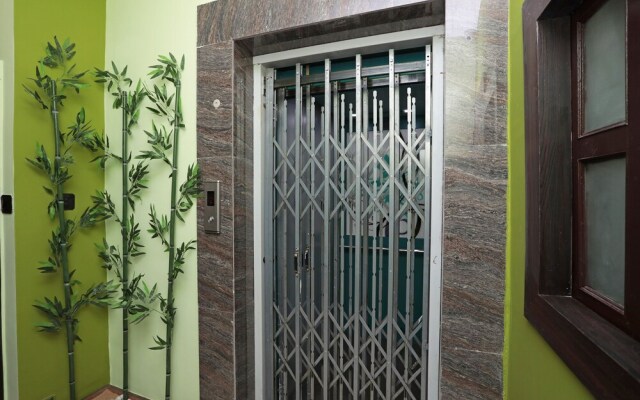 Hotel 86B By OYO Rooms