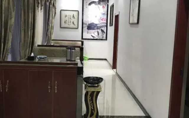 Phoenix City Hotel