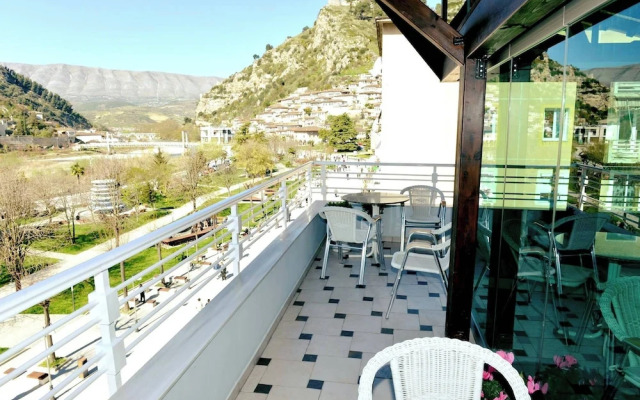 White City Hotel