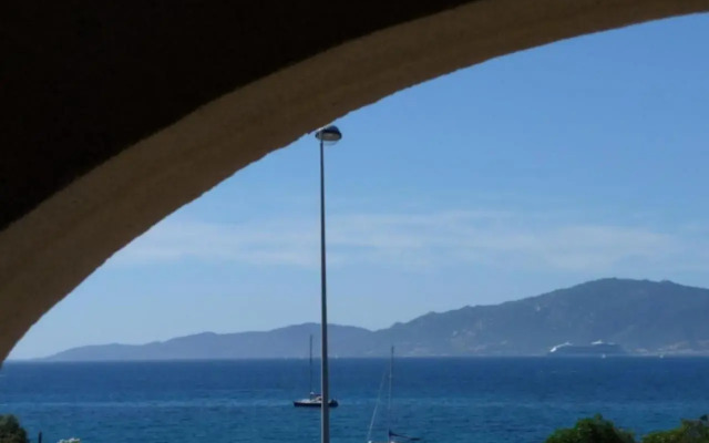 Vue mer panoramique plage 30m. Porticcio
