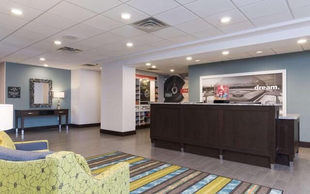 Hampton Inn Westfield